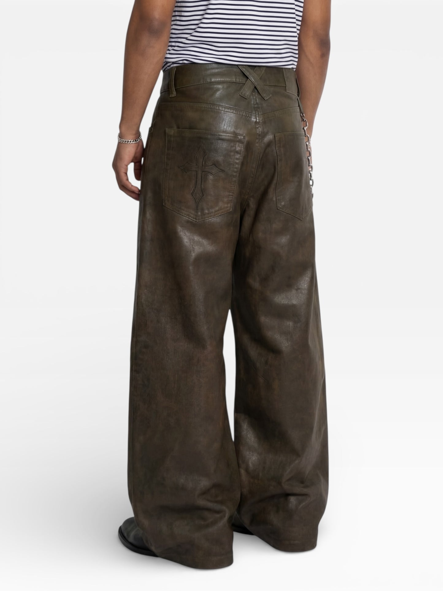 [HAND WAXED BROWN DENIM]