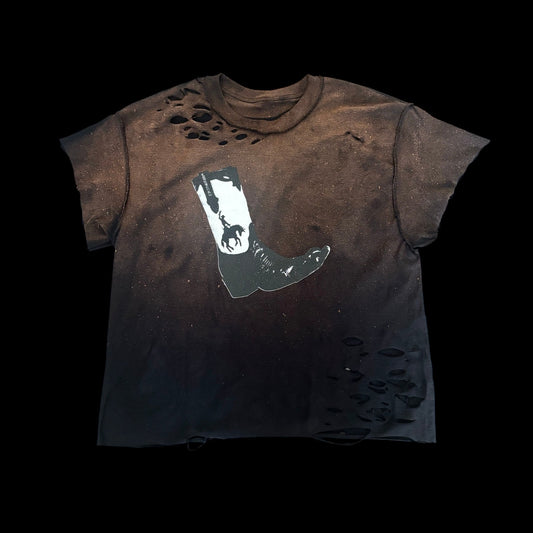 [THRASHED BOOT SHIRT]