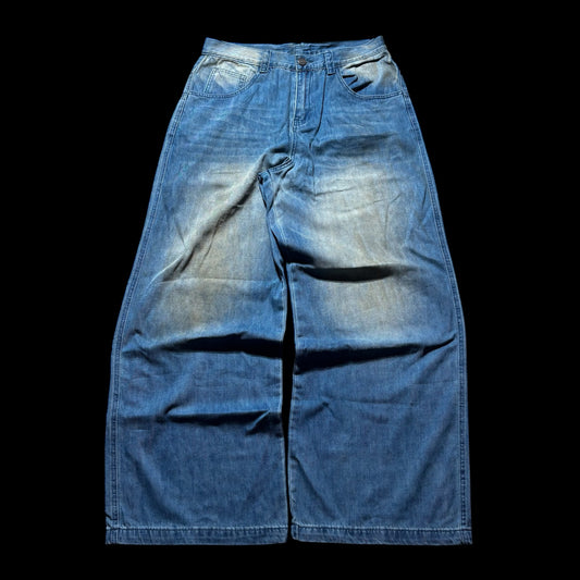 [BLUE MUD WASH DENIM]